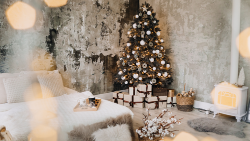 Farmhouse Christmas Decorating Tips