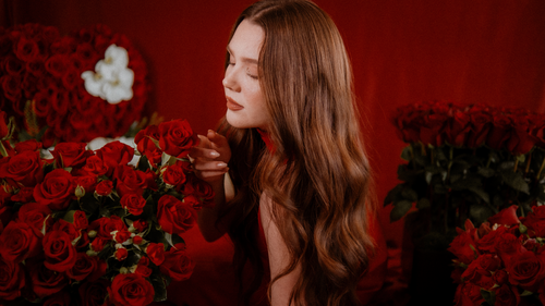 Why Valentine’s Day Flowers Still Makes Sense: A Romantic Perspective in the Age of AI