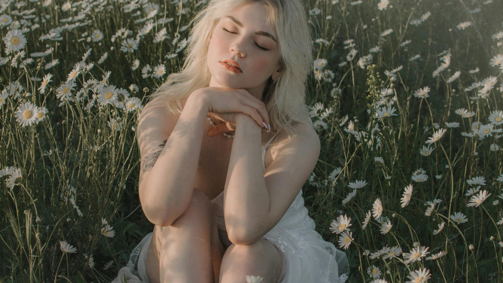 Embracing the Soft Life: How to Romanticize Your January with Flowers