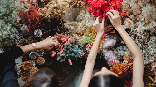 Flowers That Will Dry Beautifully from Your Bouquet