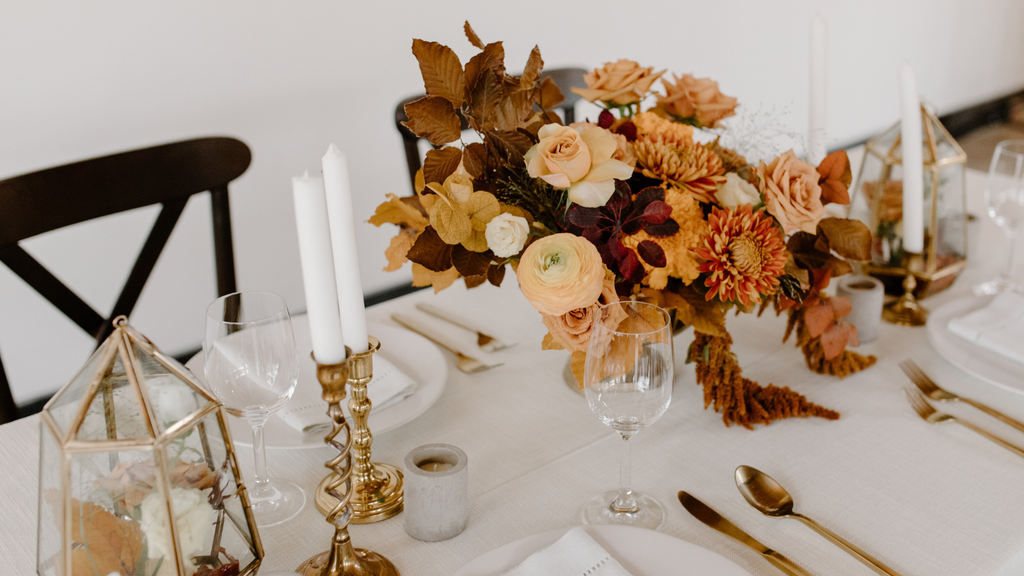How Fall Dinner Party Flowers Set The Tone
