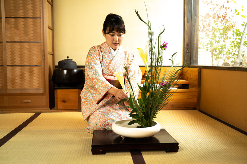 アート・デザイン・音楽 MANUAL OF JAPANESE FLOWER ARRANGEMENT