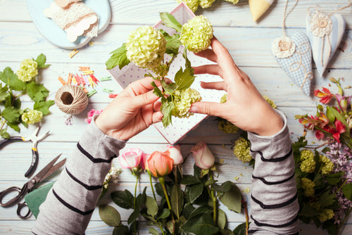 DIY Thanksgiving Flower Arrangement from Your Own Garden