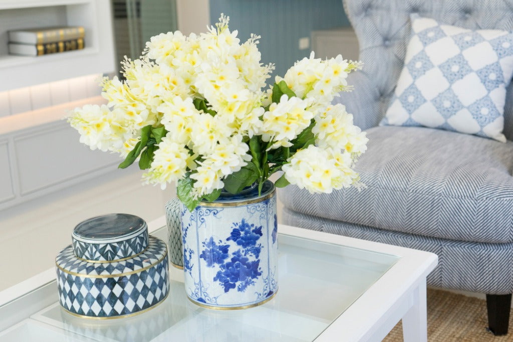 Marie Kondo: "Live in the Moment" with Flowers