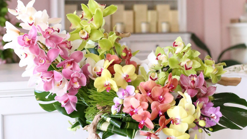 How to Decorate Your Home with Flowers This Spring