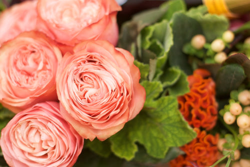 fall-flower-arrangement-roses