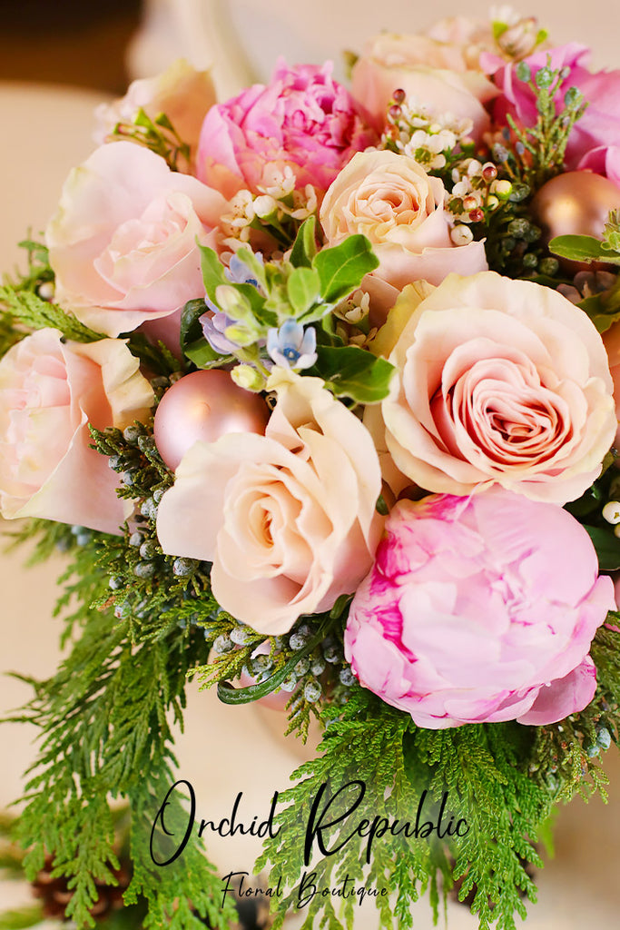 Blitzen’s Christmas Roses