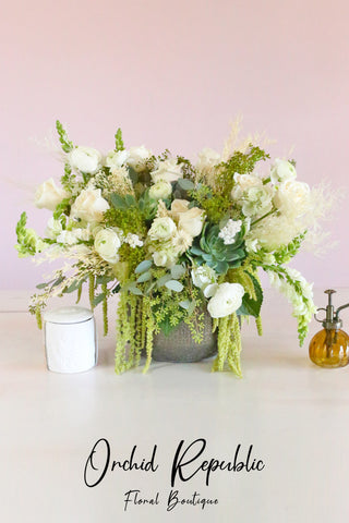 Ranunculus Flower Arrangements